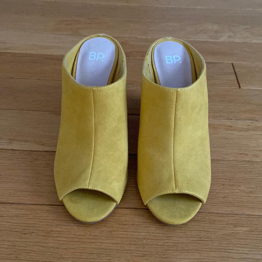 BP suede mules